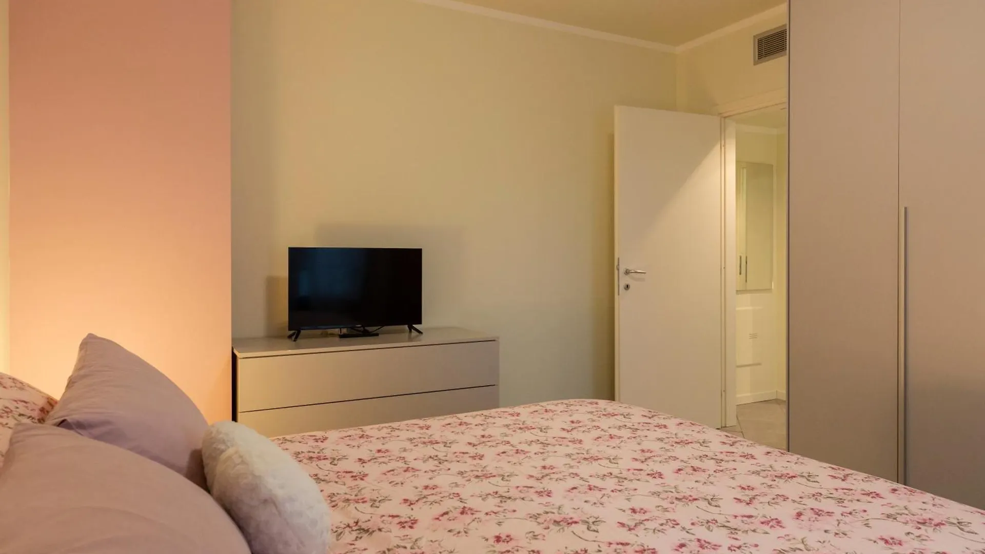 Unigarden - Bicocca District Apartment Milan